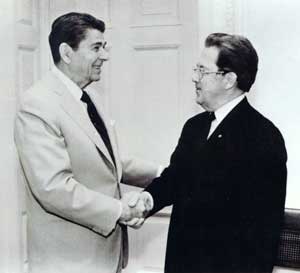 William E. Skelton meeting with President Ronald Reagan in 1984.
