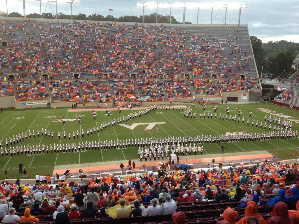 Virginia outline at halftime