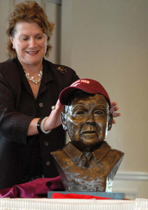 Joanne Tokarz Wills is a retired judge who recently took up sculpting.