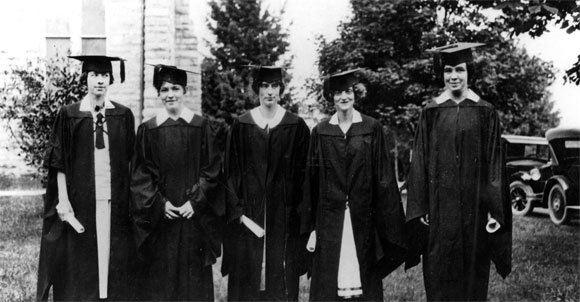 first female students, 1921