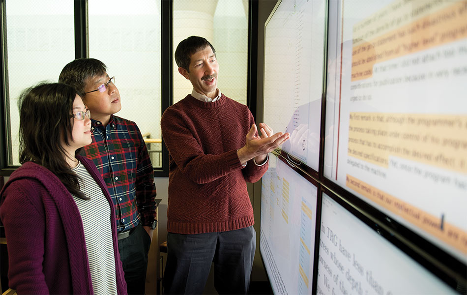 Students and faculty at Virginia Tech's Discovery Analytics Center
