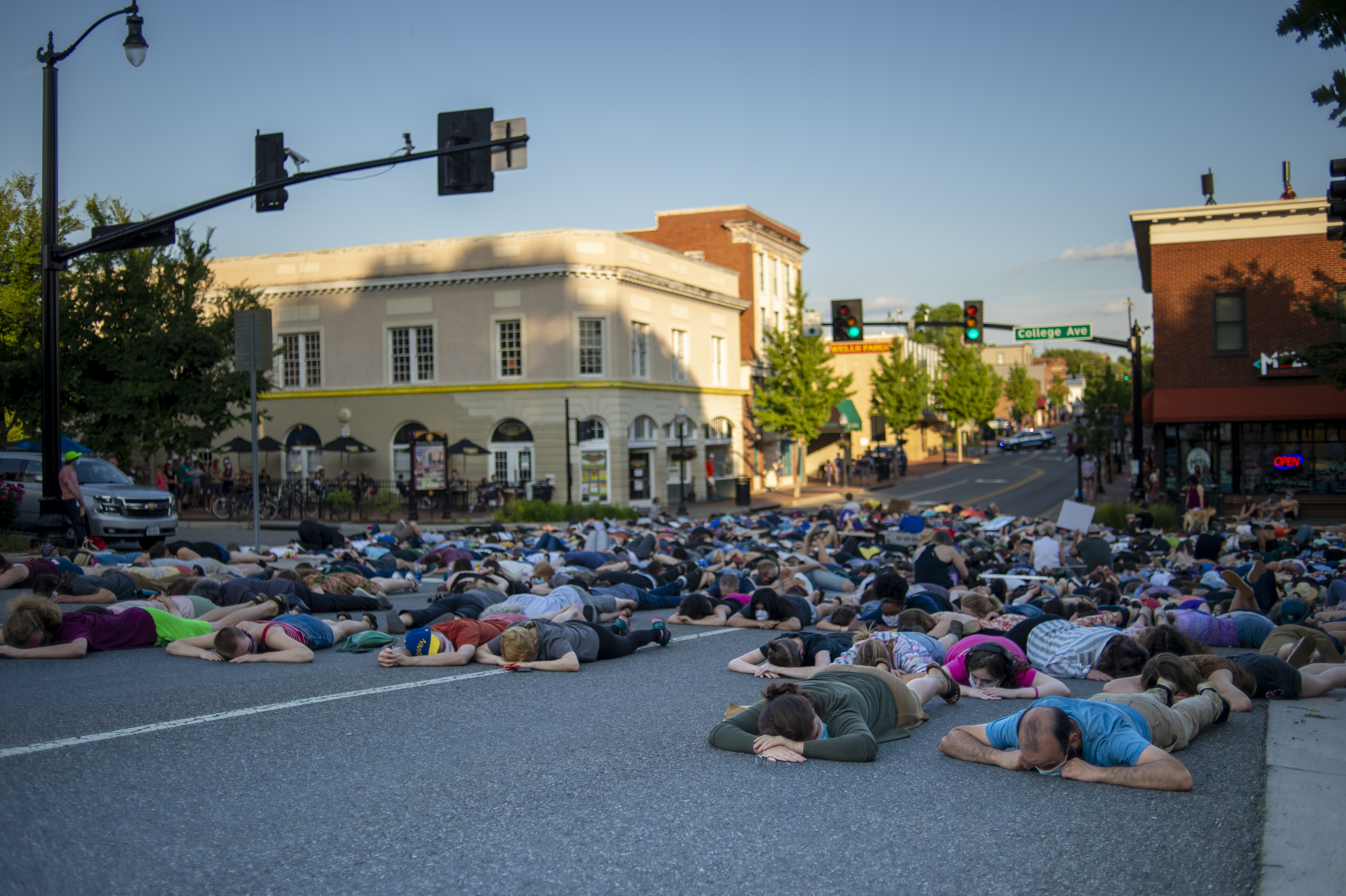 lying down during demonstration