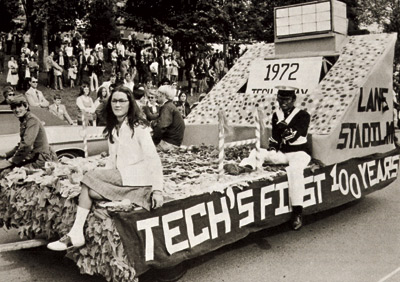 1972 winning parade float